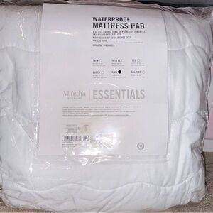 WATERPROOF
MATTRESS PAD